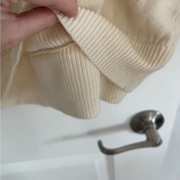 Phrase Soft Acrylic Scoop Neck Sweater Cream Size M - Picture 2 of 9